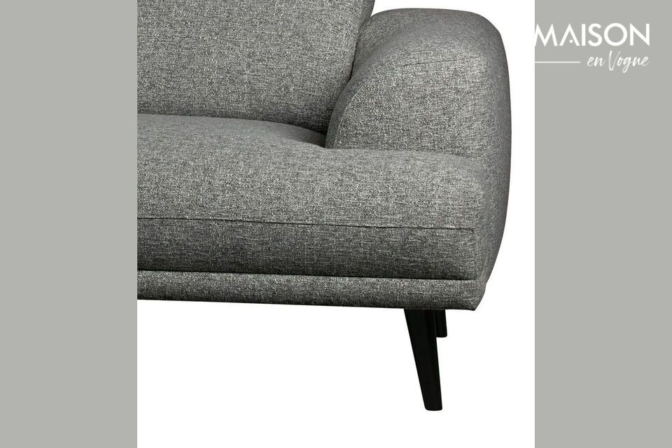 Das Brush-Sofa wird aus einem strapazierfähigen Stoff hergestellt und ist die ideale Wahl für