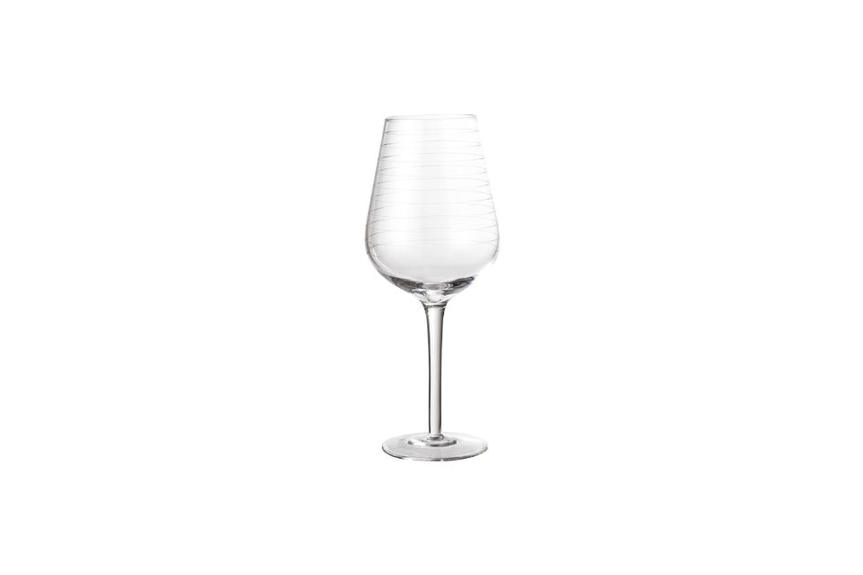 Ein symmetrisches Weinglas