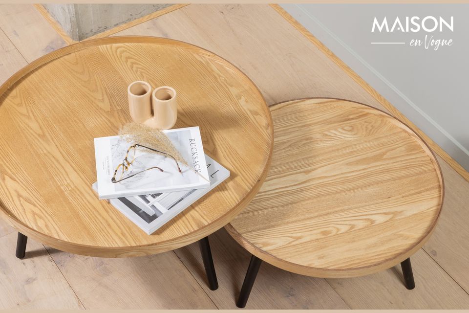 Beistelltisch aus beigem Holz Mesa, Einfachheit und Vielseitigkeit