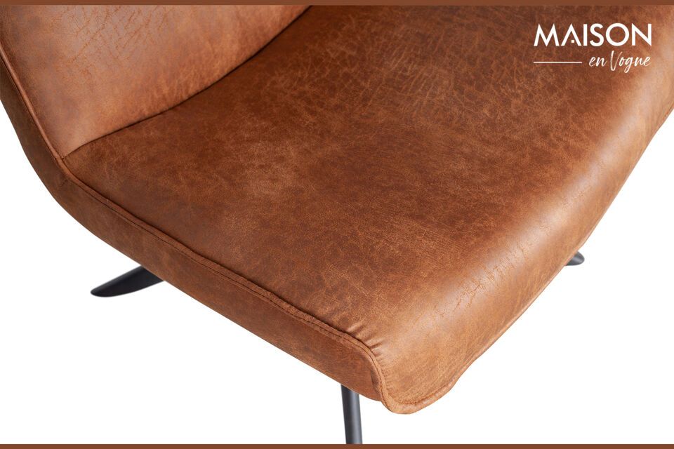 Dieses Möbelstück hat eine Sitzhöhe von 47 cm