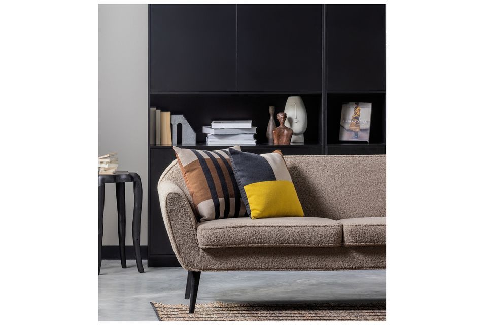 Luxuriöses Sofa mit braunem Rocco-Stoff in schlichtem Design