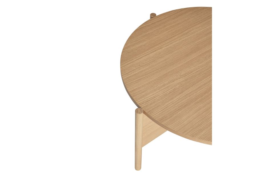 Schlichter und moderner Holztisch