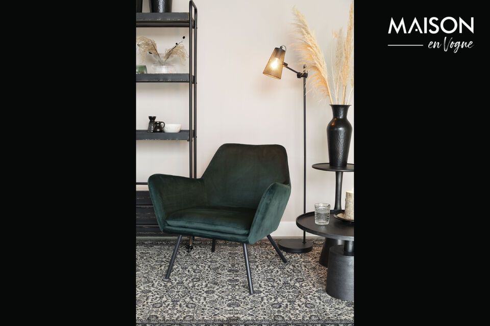 Mit einer Länge und Tiefe von 60 cm und einer Höhe von 40 cm bietet dieser Couchtisch den