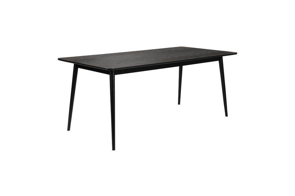 Mit seinen großzügigen Maßen von 180 cm Länge