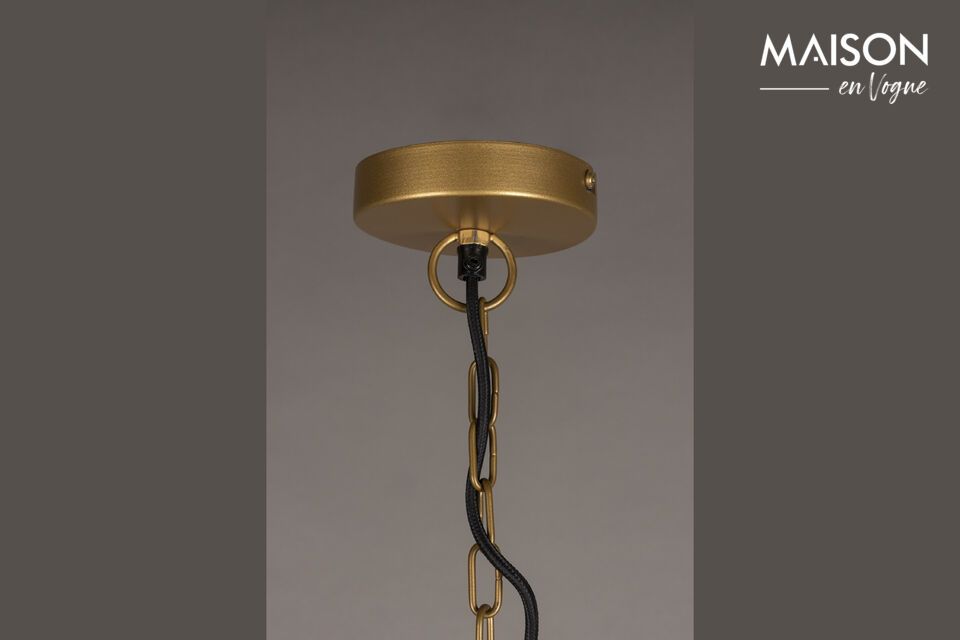 Das Design dieser Hängeleuchte ist modern und klassisch zugleich