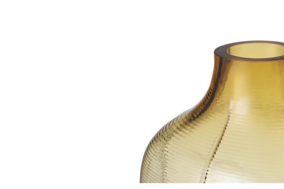Die Vasen haben je nach Modell einen unterschiedlich großen Hals