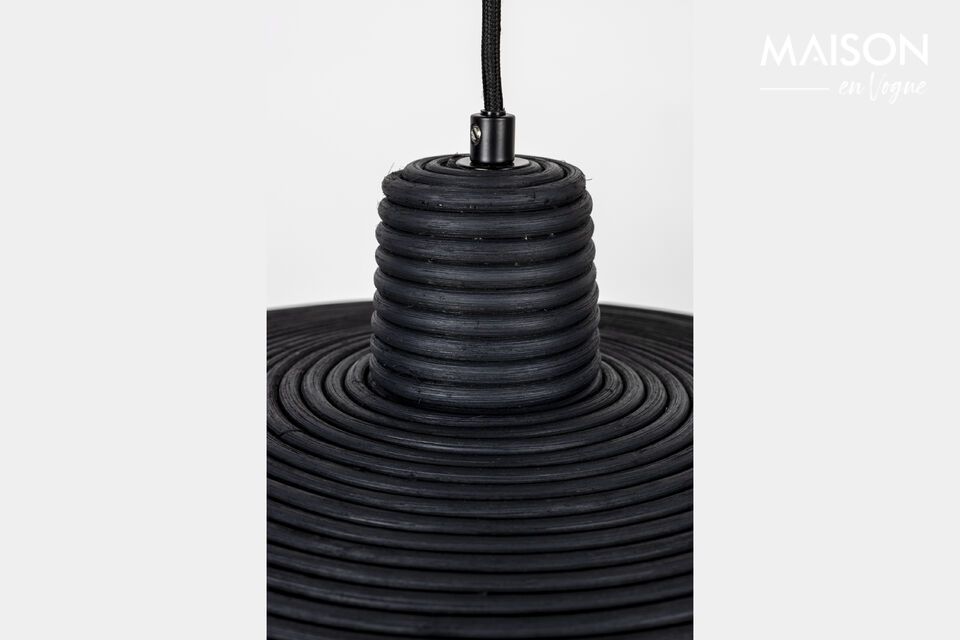 Entdecken Sie die minimalistische Eleganz unserer Hängeleuchte \