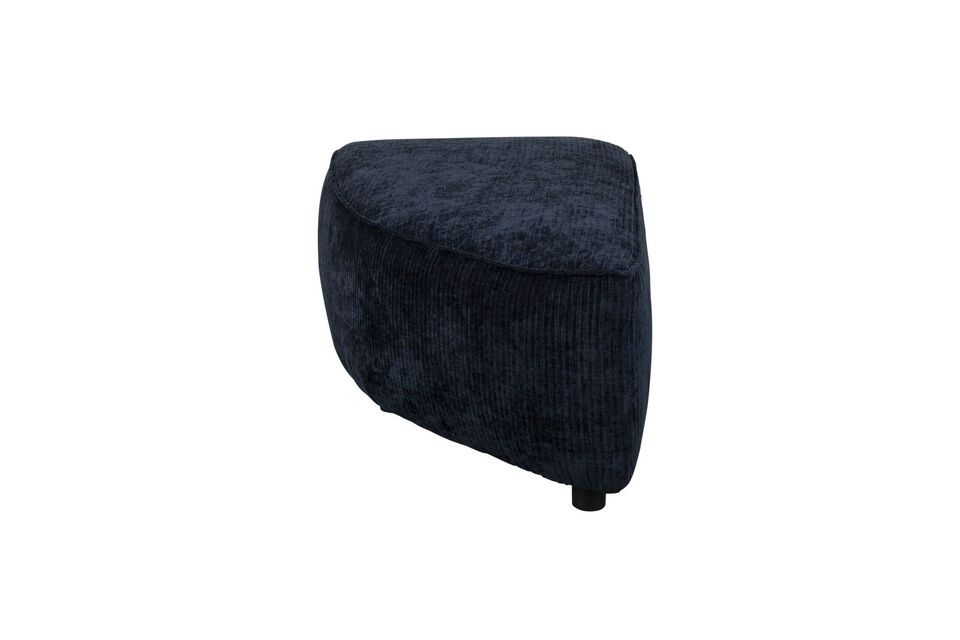 Dieser in Europa hergestellte Hocker aus bequemem blauem Stoff bietet eine flexible Sitzfläche