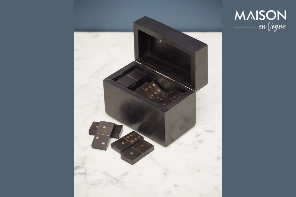 Eine elegante Domino-Box mit authentischem Stil