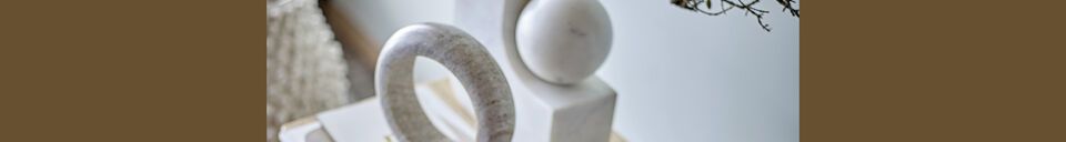 Materialbeschreibung Kerzenhalter aus weißem Marmor Abbelin
