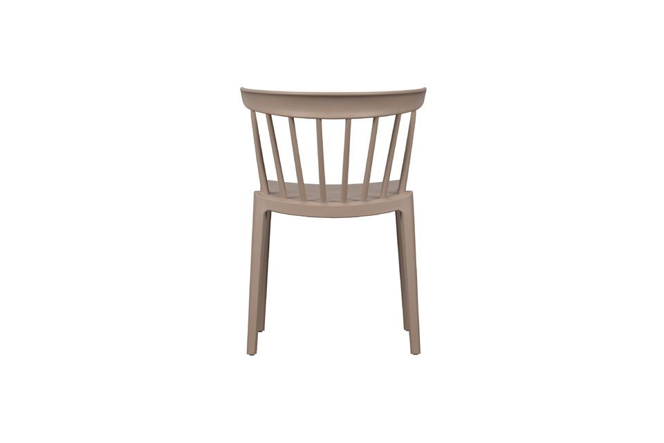 Der Bliss-Stuhl ist robust und bis zu 150 kg belastbar