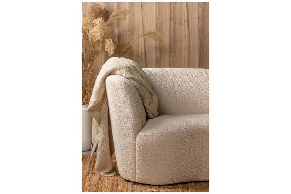 Das 2-Sitzer Ecksofa links mit cremefarbenem Stoff Stone ist eine gesellige