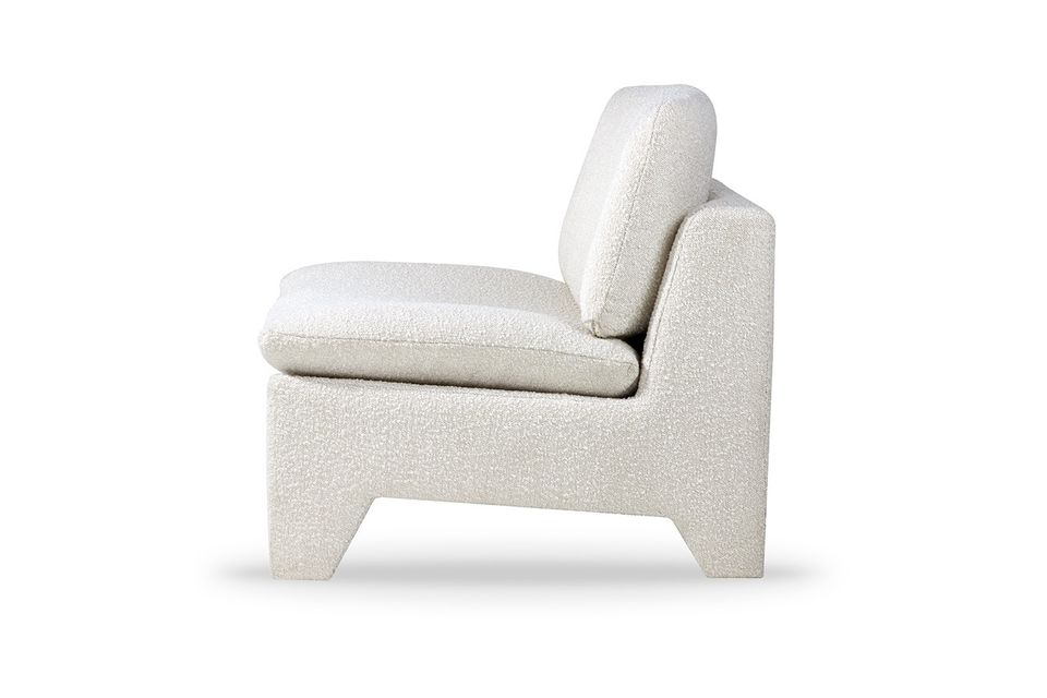 Dieser sehr bequeme und weiche Sessel bietet eine Sitztiefe von 51 cm