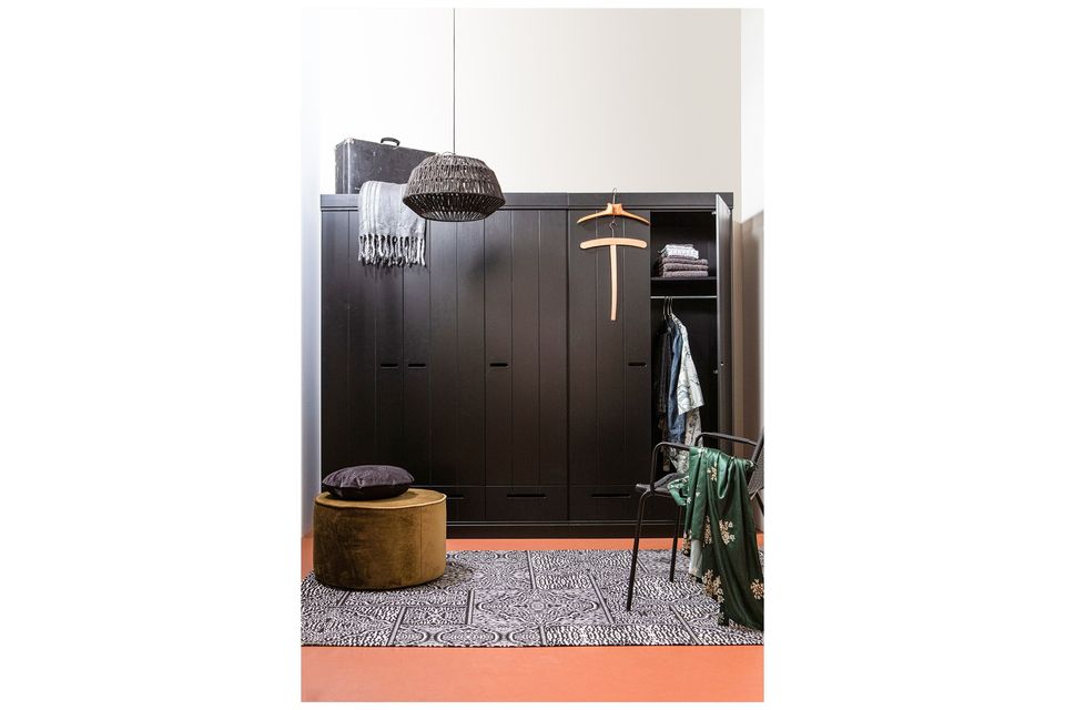 Schwarz-weißer Stoffteppich Renna, modern, gemustert, dekorativ