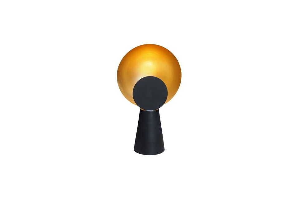Bringen Sie mit unserer schwarzen Eisenlampe einen Hauch von funktionaler Eleganz in Ihren Raum