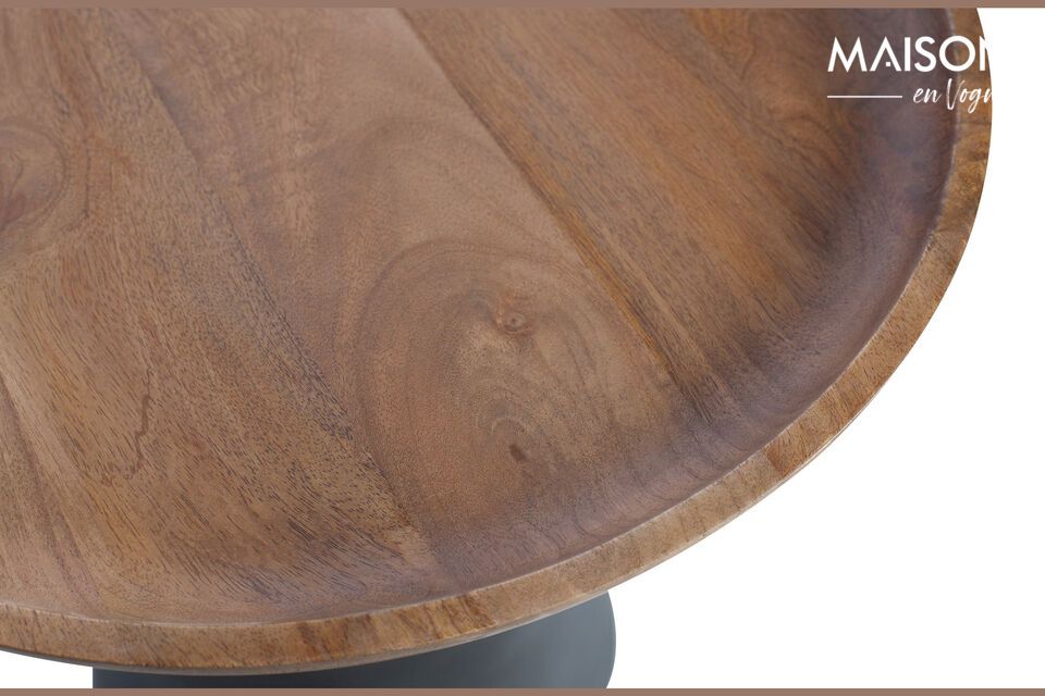 Der von WOOOD entworfene Tisch bietet die perfekte Größe