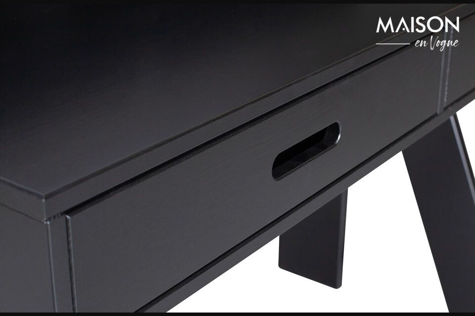 Der Schreibtisch Connect hat eine schwarze Oberfläche