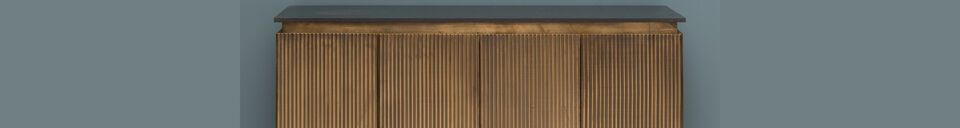 Materialbeschreibung Sideboard aus gold lackiertem Holz Jayzee