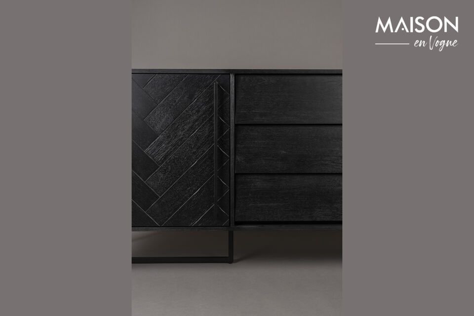 Schwarzes Sideboard aus Holz, schlichtes und solides Design.
