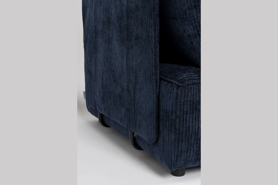 Neben seinem attraktiven Design wird dieses Sofaelement in Europa hergestellt