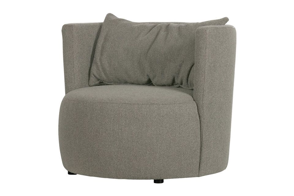 Der Sessel Explore aus der vtwonen-Kollektion ist ein robustes und einladendes Möbelstück