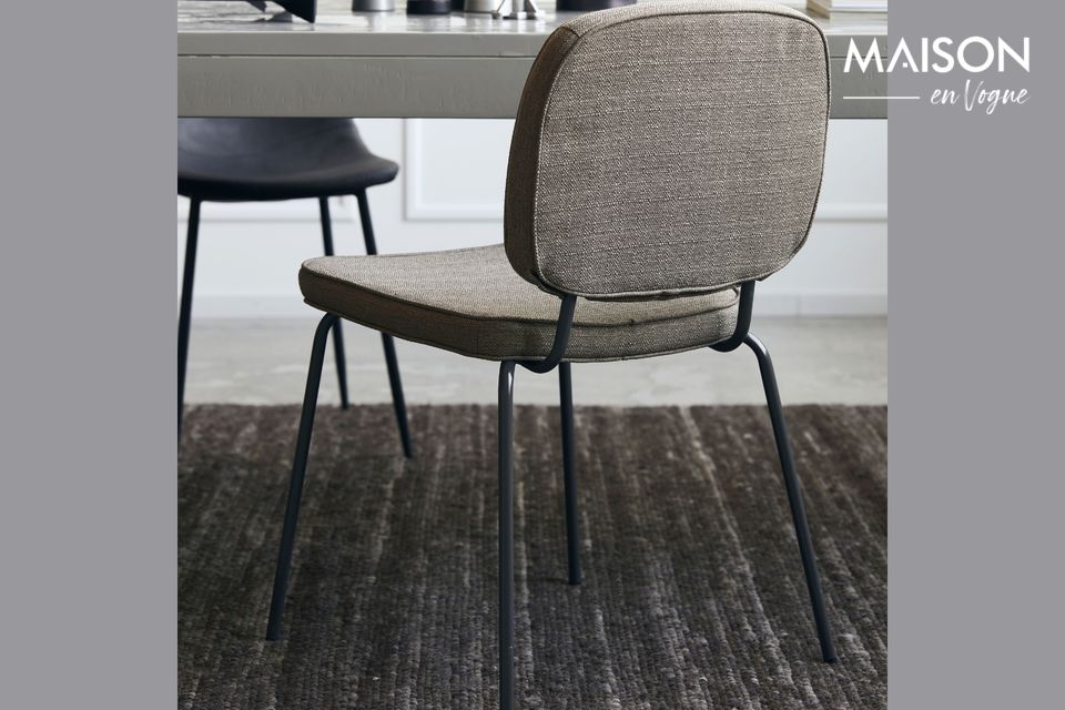 Ein minimalistischer und eleganter Stuhl