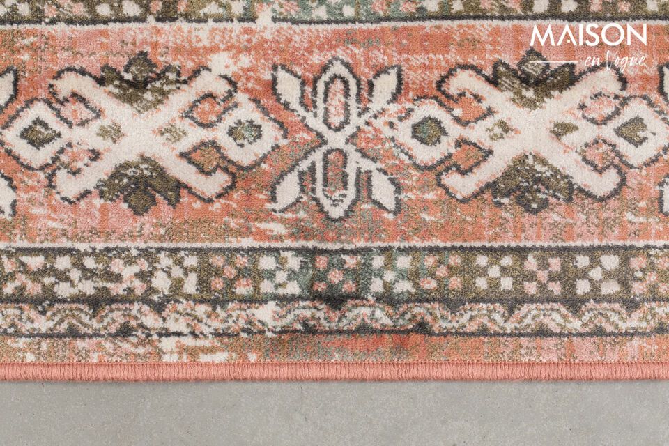 Verbessern Sie Ihren Raum mit dem weichen Teppich Mahal, der langlebig und elegant ist.