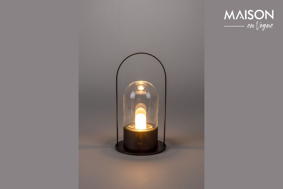 Entdecken Sie die Vielseitigkeit und Eleganz der schwarzen Eisen-Tischlampe Smarty