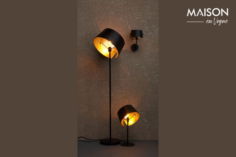 Diese von der Marke WOOOOD entworfene Lampe Pien schmückt im Handumdrehen jeden Tisch oder