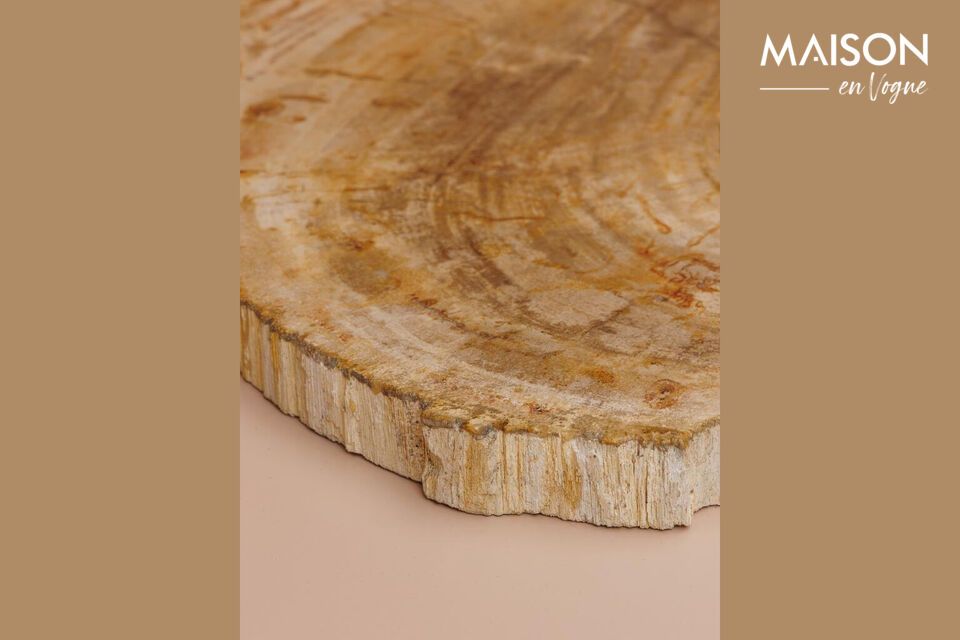 Entdecken Sie die raffinierte Schlichtheit unseres Tranchiertabletts aus hellem Holz