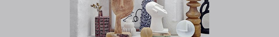 Materialbeschreibung Vase aus weißem Stein Badaroux