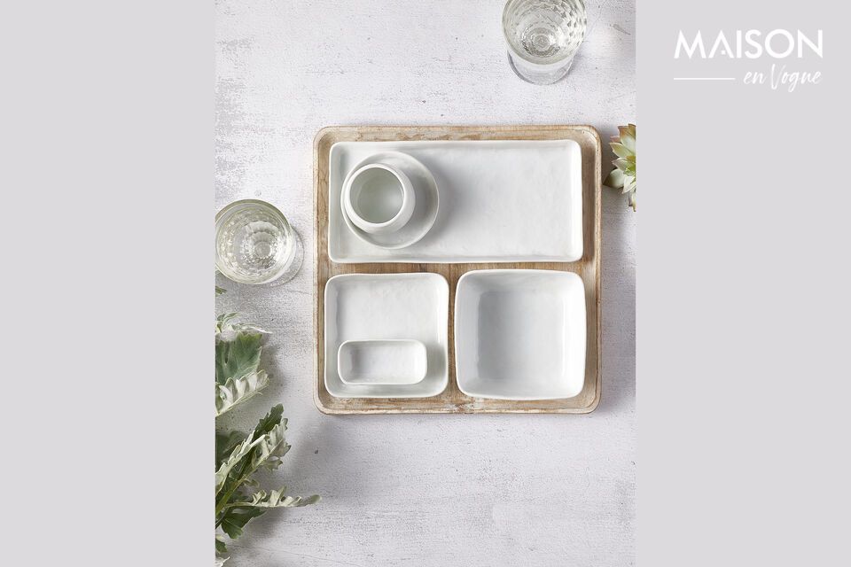 Wie das klassische Modell Porcelino White besteht dieser runde Teller aus Porzellan und wird 12